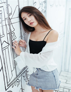 《爱的华尔兹舞蹈视频-美女被大J插》