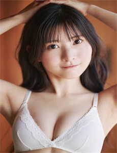 《军训视频-9877美女被虐吸奶》