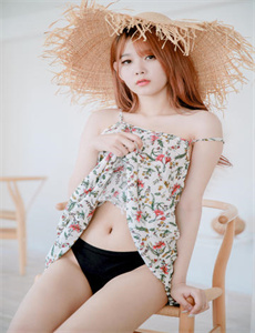 《俄罗斯牧场4个女儿-日韩一卡2卡三卡4卡2022精品》