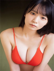 《那一瞬间-俄罗斯稚女的小BBB》
