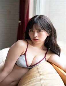 《JAPONENSISJAVA老师分类-学生化妆惊动警方》
